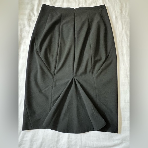 Victoria's Secret Classic Black Pencil Skirt - Picture 5 of 5